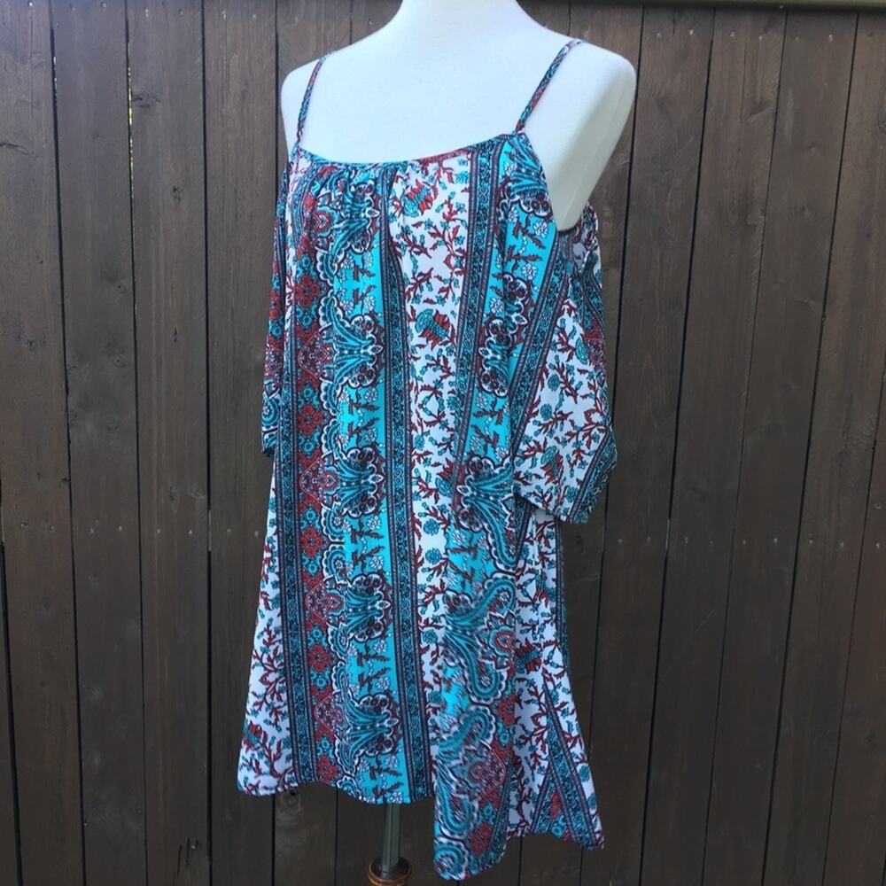 Rue 21 | Printed Cold Shoulder Dress Sz Medium
